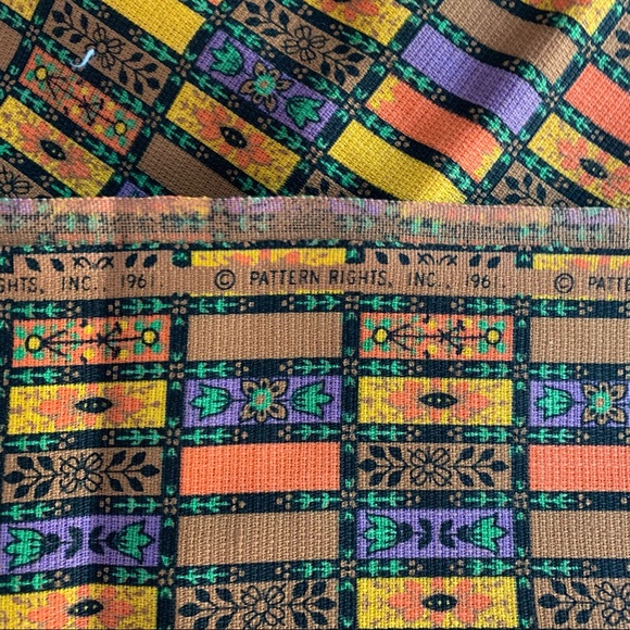 60s Geo Floral Fabric - Picture 5 of 6